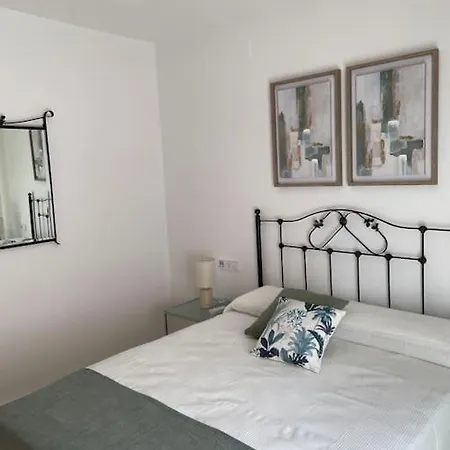 And A 50m De La Playa * Фуенхірола